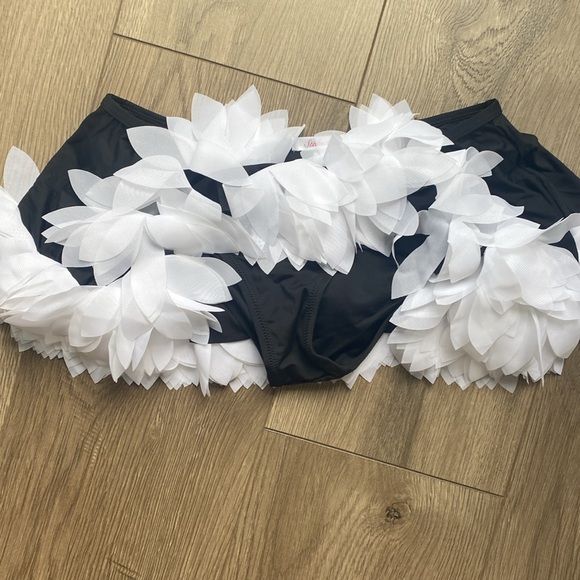 Stella cove swimsuit - Picture 3 of 6